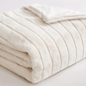 V DÉCor Throw Fur Ivory