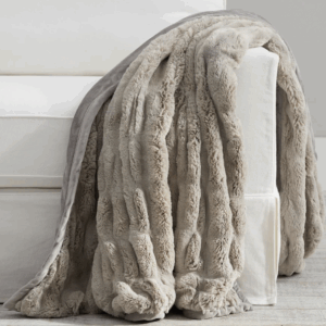V DÉCor Throw Ruched Fur Dove Grey