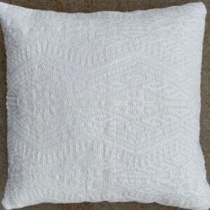 V Pillow Diamond Ivory