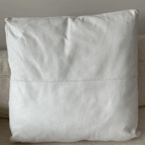 V Pillow Leather White